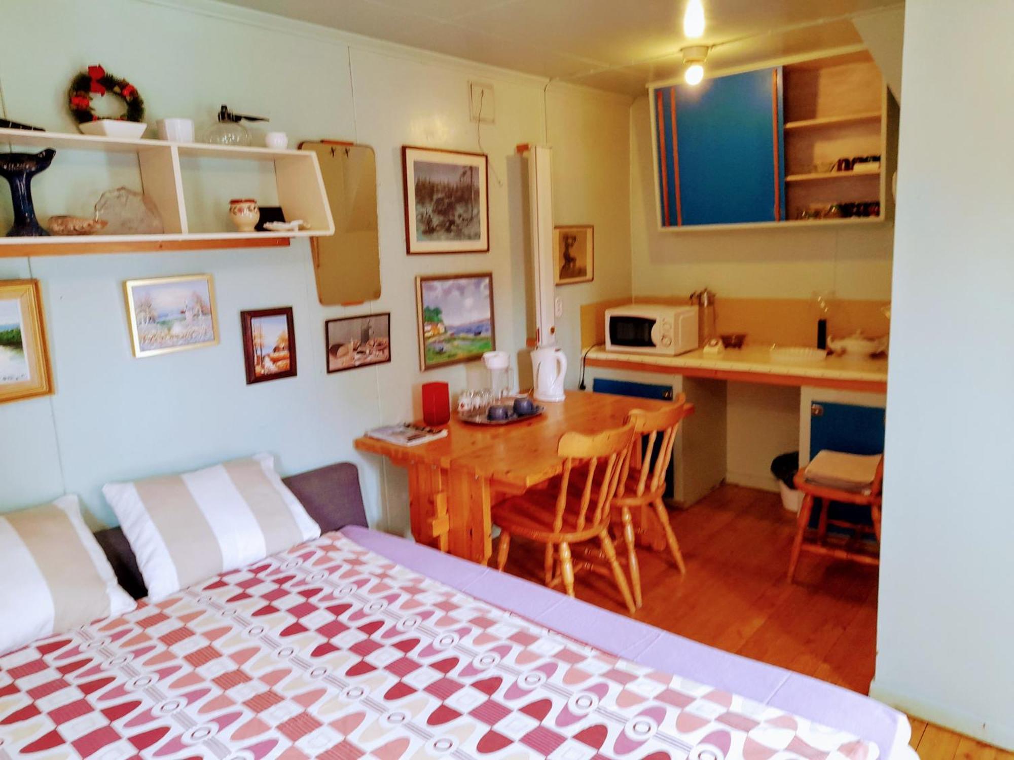 Summer Bedroom, Outside Toilet, Shower, Kitchen. 120 M From Sandbach. Bräcke Exteriör bild